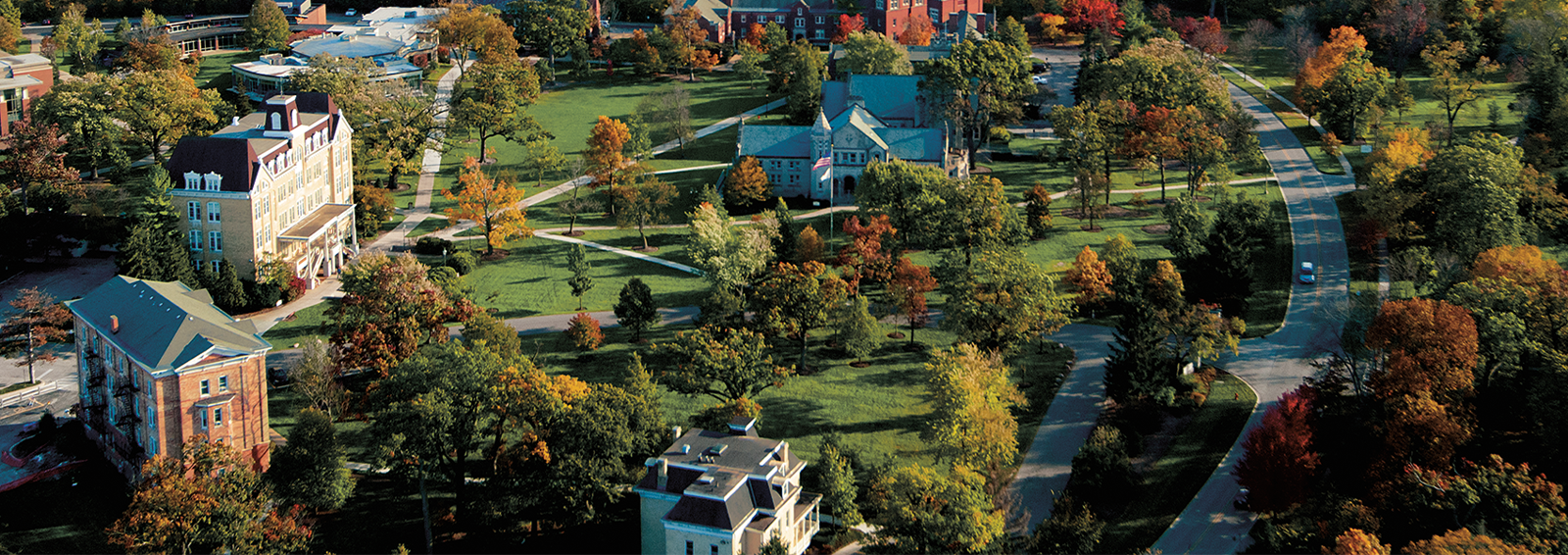 aerial view of Lake Forest College