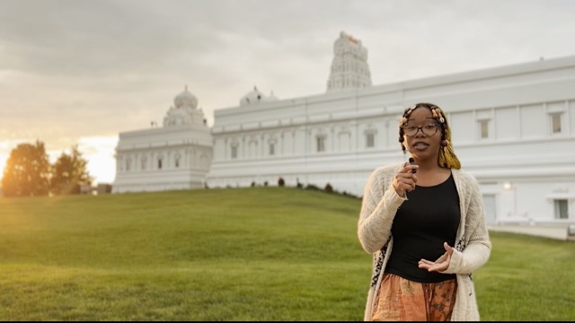 richter student outside a temple