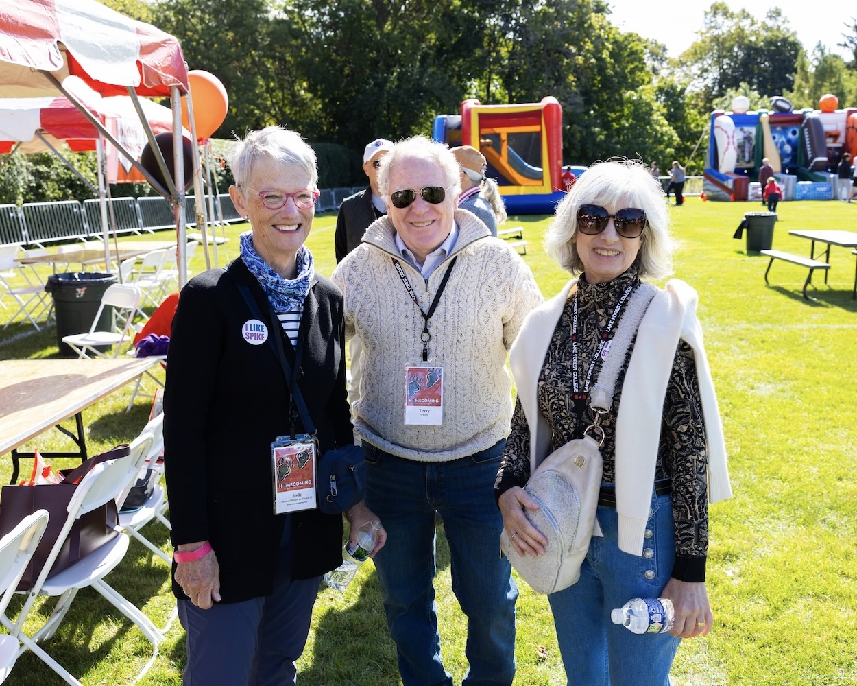 Alumni at Homecoming