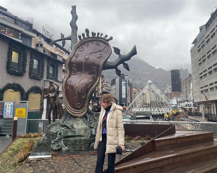 Noblesa del temps Dali melting clock Andorra la Vella