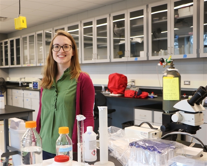 Rebecca Delventhal in lab